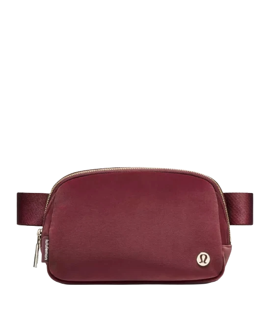 Lululemon Everywhere Belt Bag 1L Velour Wine Berry/Gold