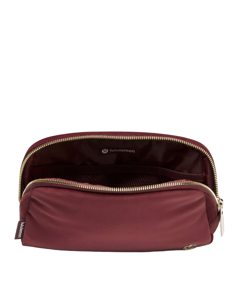 Lululemon Everywhere Belt Bag 1L Velour Wine Berry/Gold