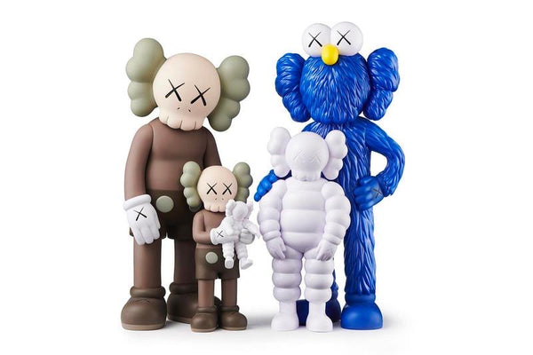 KAWS FAMILY Figures Brown/Blue/White – Gotgoods