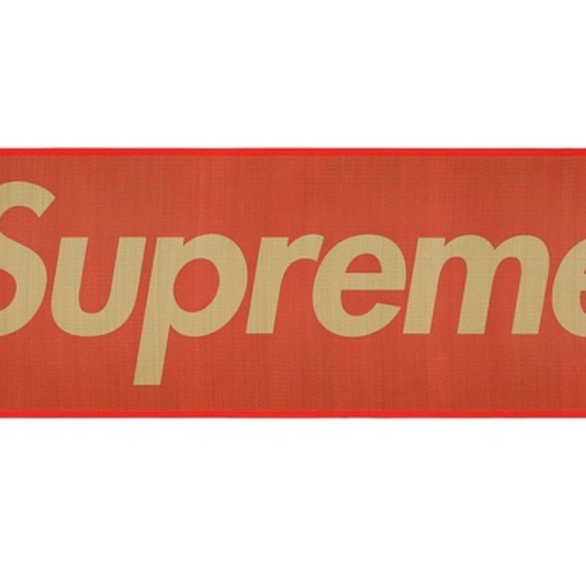 Supreme woven straw mat red