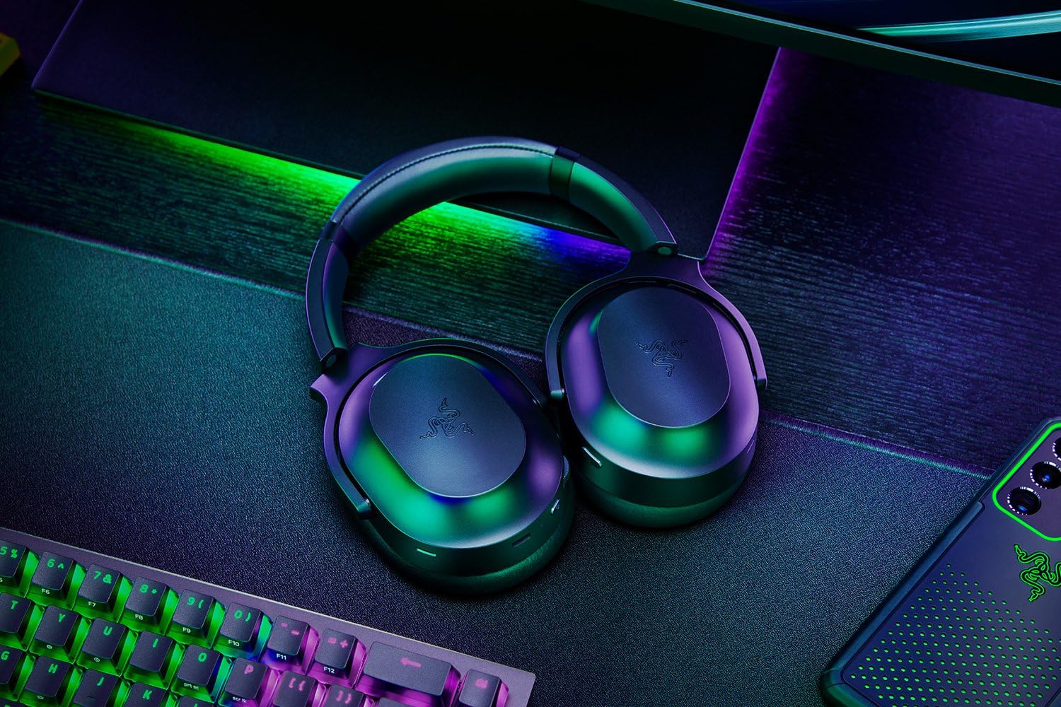 Razer Barracuda Pro – Wireless Gaming Headset with Hybrid ANC
