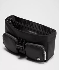 Lululemon Wunderlust Multi-Pocket Crossbody Bag 3L