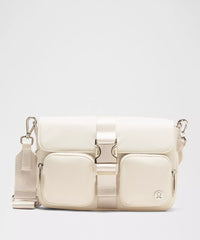Lululemon Wunderlust Multi-Pocket Crossbody Bag 3L