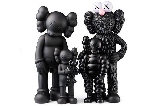 KAWS FAMILY Figures Black