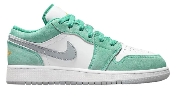 Jordan 1 Low SE New Emerald