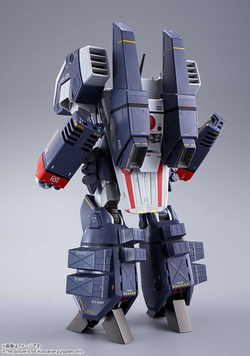 DX Chogokin VF-1J Armored Valkyrie (Hikaru Ichijyo Custom) – The Super Dimension Fortress Macross