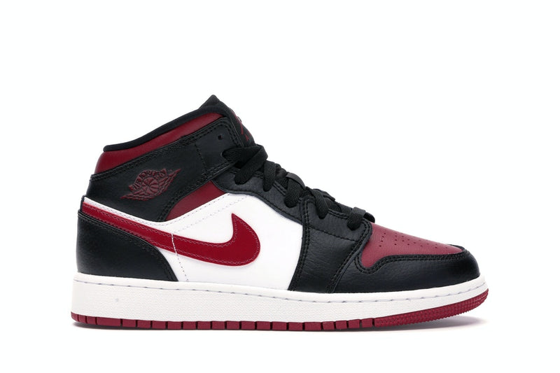 Jordan 1 Mid Bred Toe