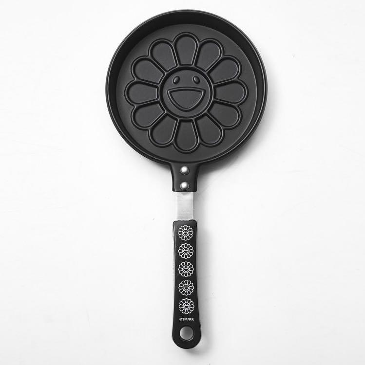 Takashi Murakami x Smart Magazine Flower Pancake Maker